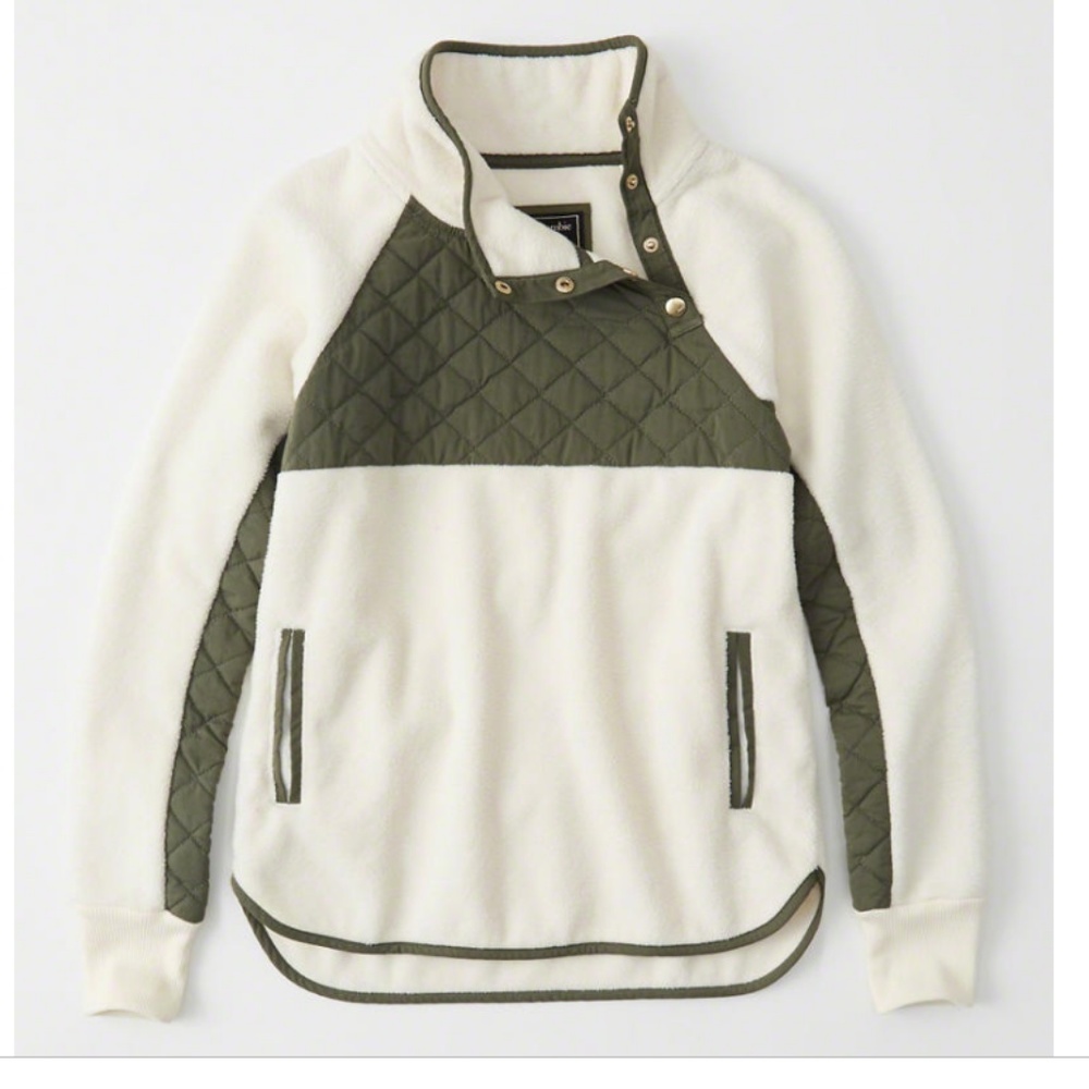 Abercrombie&Fitch Asymmetrical Snap-Up Fleece